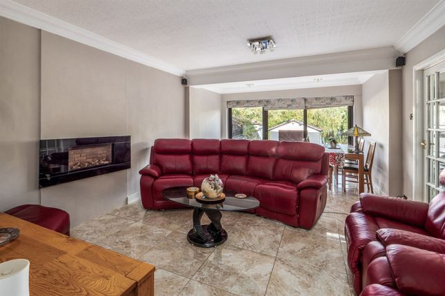 87 Buxton Road, High Peak photo 4