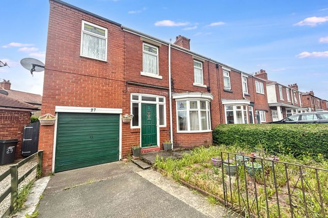 27, Moorland Avenue, Bedlington photo 2