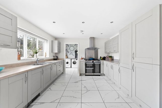 2 Nidd Croft, Harrogate photo 4