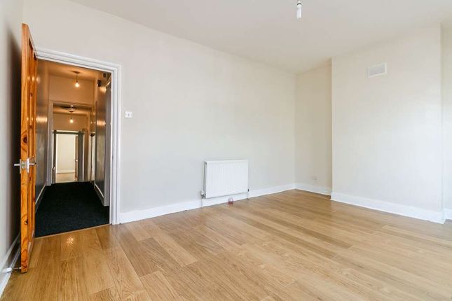 68a Danbrook Road, London photo 4