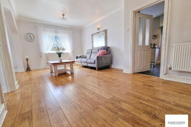 Ty-Newydd, Main Road, Abercynon photo 5