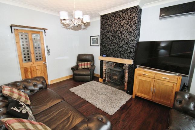 Terraced house for sale in Lamorna Avenue, Hull