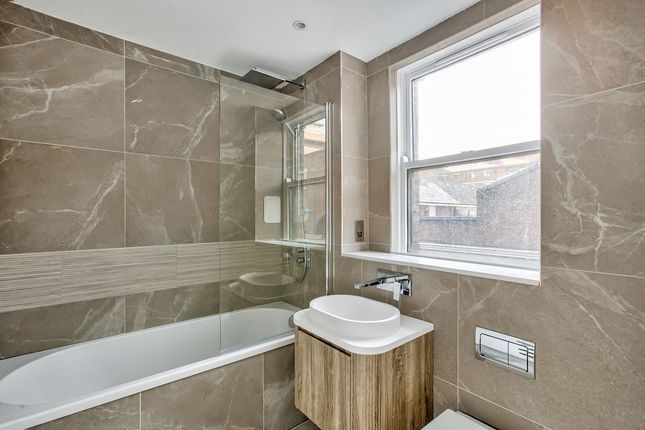 Flat 8, Port House, Square Rigger Row, London photo 4