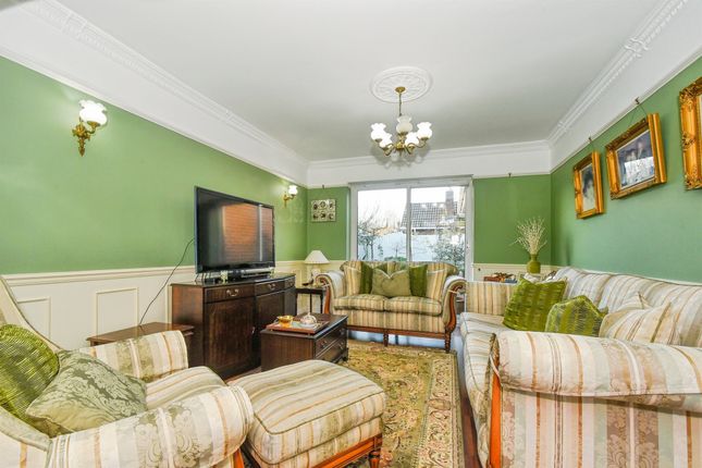 91, Windsor Road, Swindon photo 4