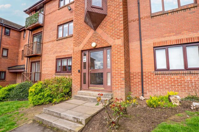 Thumbnail Flat for sale in The Mount, Motherwell