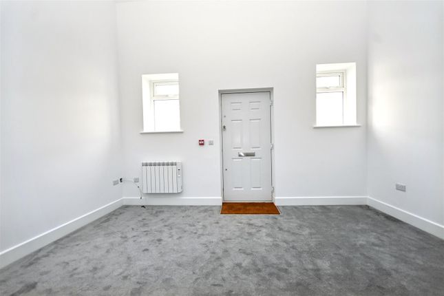 Flat 2, 22-24, Susans Road, Eastbourne photo 2