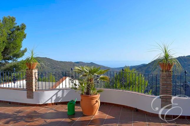 Villa for sale in Cómpeta, Axarquia, Andalusia, Spain