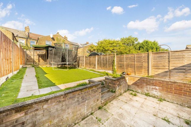 52, Glynfield Road, London photo 4