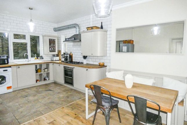6, Sunnyside Terrace, Port Talbot photo 5
