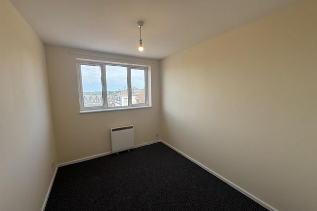 1B Berisford Court, Belle Vue Road, Cinderford photo 3
