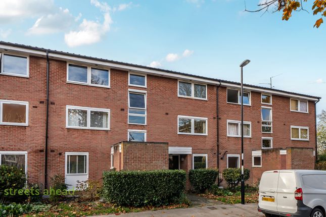 5989Ef21-E4Aa-40B...