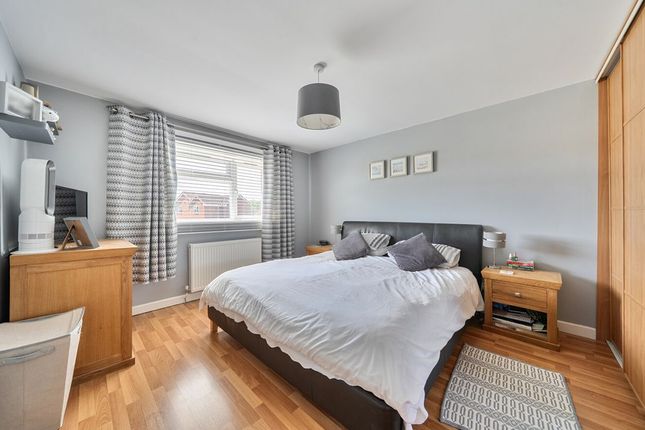 41, Bryanston Way Nythe, Nythe photo 4