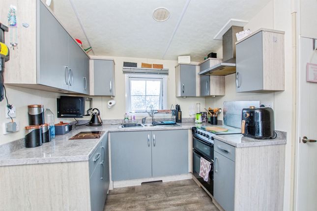 26a, Heron Orchard Holiday Park, Frostley Gate, Spalding photo 4