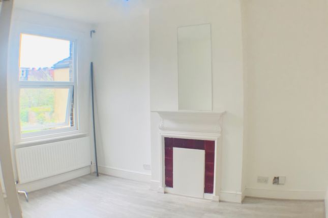 Buller Road, Thornton Heath photo 4