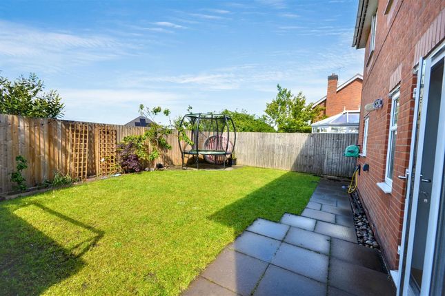 2, Southlands, Eccleshall photo 4