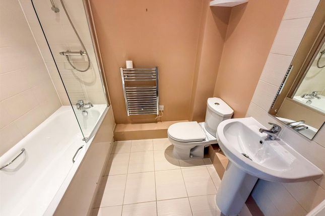 3, Beatrice Court, Oswestry photo 3