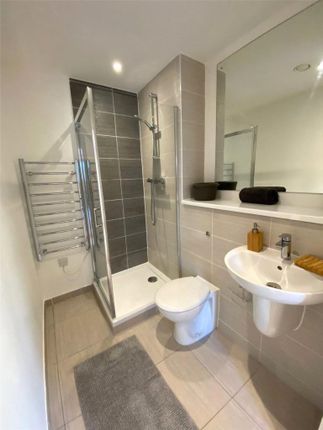 Flat for sale in The Plaza, Advent Way, New Islington