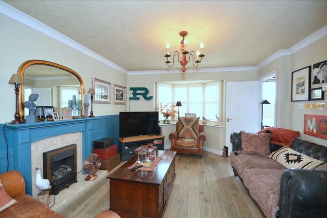 3, Miles Close, Raunds photo 4