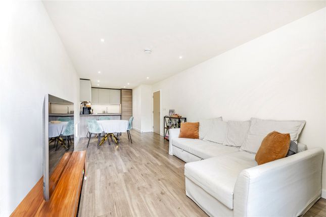 Flat for sale in Capri House, 1 Beaufort Square, London