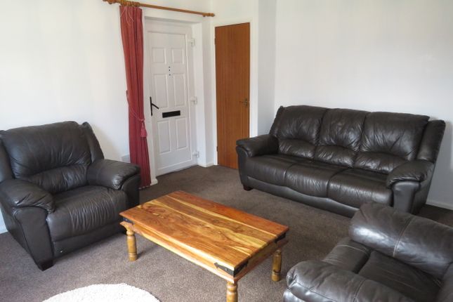 15, St Dunstan Close, CALNE photo 4