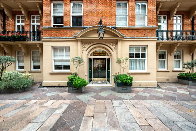 74, Cheyne Court, London photo 4