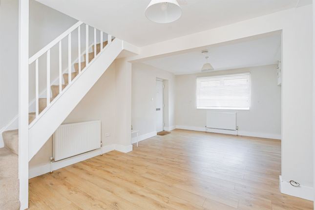 97, Fairfield Road, Burgess Hill photo 2