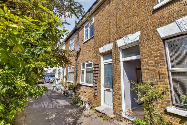 3-bed terraced on 5, East Lane, Sheerness, £140,000