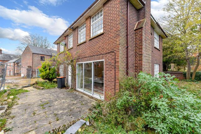 Detached house for sale in Montpelier Mews, High Street South, Dunstable