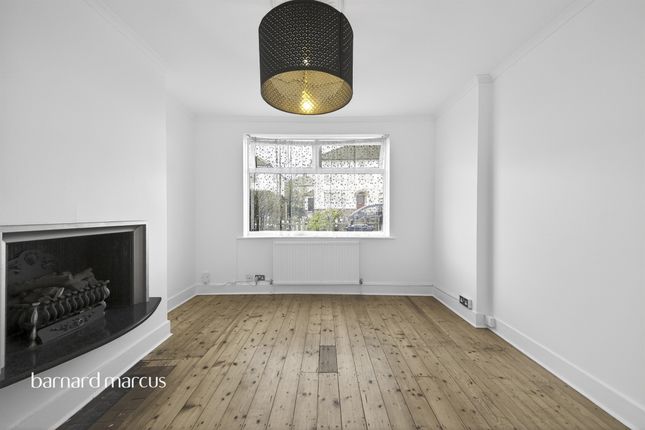 7, Marlborough Gardens, London photo 3