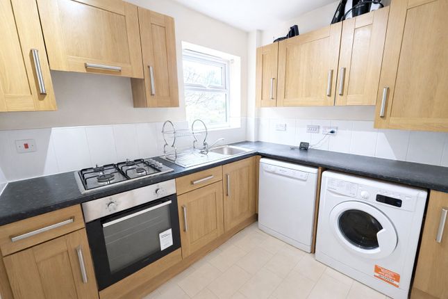 32, Northallerton photo 2