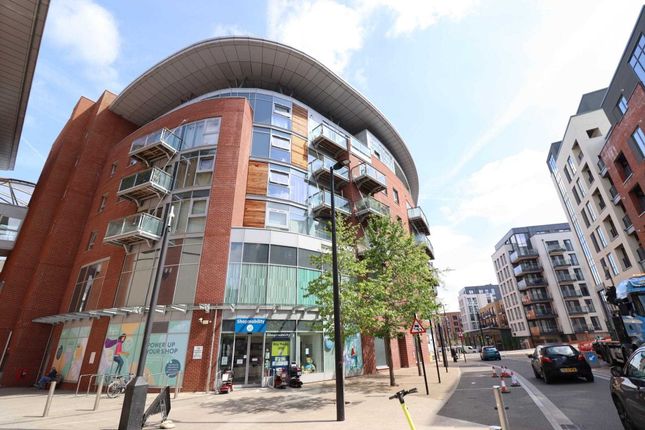 Flat to rent in Eden Apartments, High Wycombe