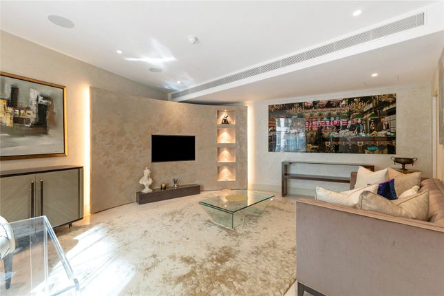 EM03, 199, Knightsbridge, London photo 4