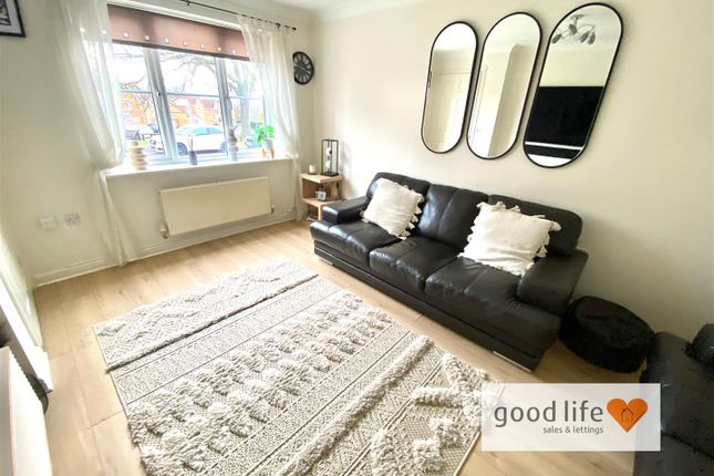 4, Hevingham Close, Sunderland photo 3