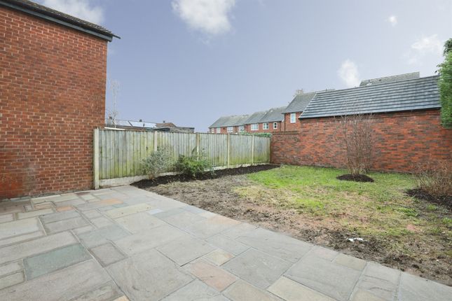 52, Astbury Drive, Northwich photo 2