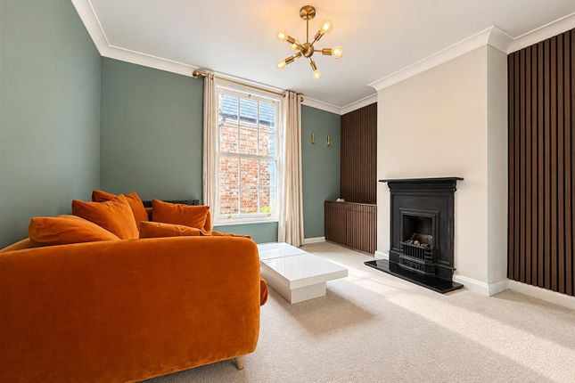 1, Chapel Lane, Cheltenham photo 2