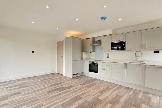 Thumbnail Flat to rent in Smitham Downs Road, Purley, Croydon