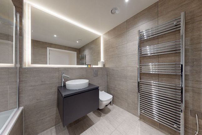 New Horizons Court, Brentford photo 4