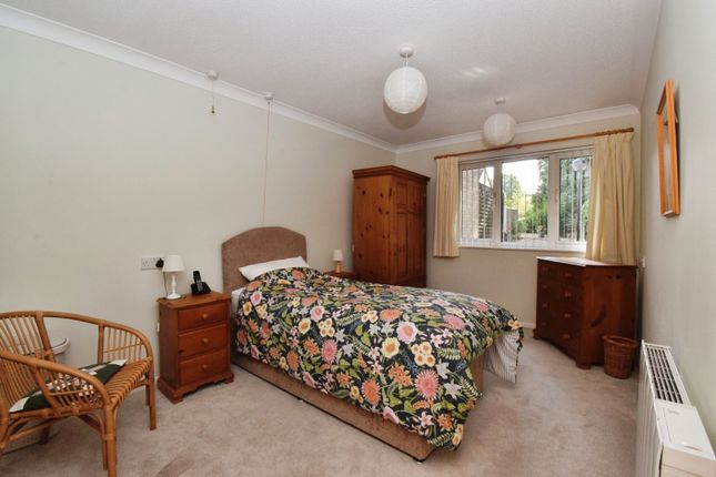 19, Hendon Grange, Leicester photo 4