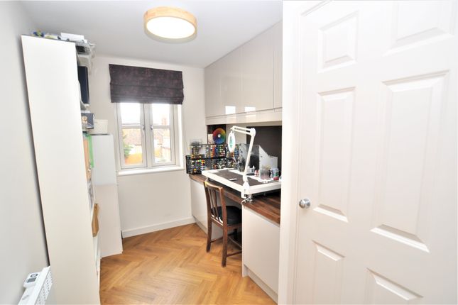Flat to rent in Coopers Yard, Hitchin