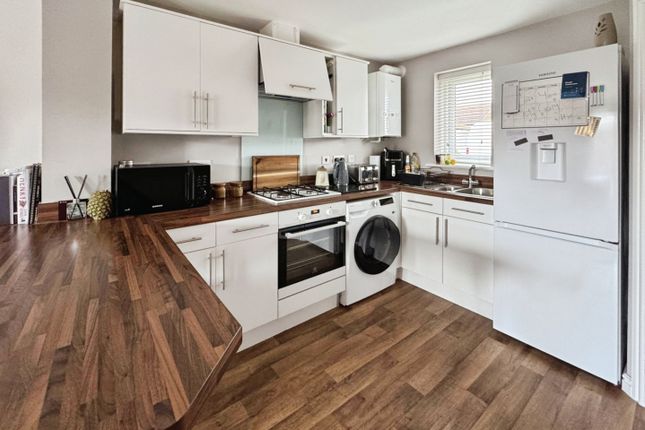 12, Wooley Meadows, Stanley, Crook photo 3
