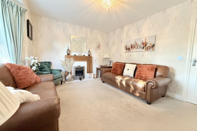 6, Hutton Way, Durham photo 2
