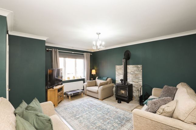 58 Ashton Road, Chesterfield photo 2