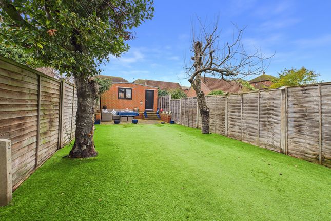 Stoneycroft, Bourne End photo 3