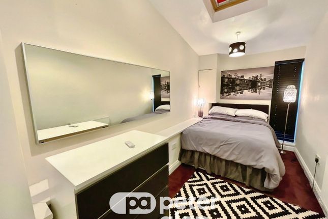 Flat 1 Tud, CARDIFF photo 3