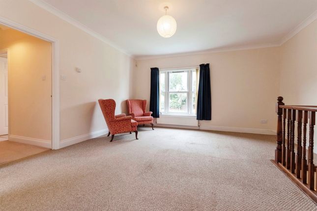 Flat for sale in Cardinals Gate, Royston