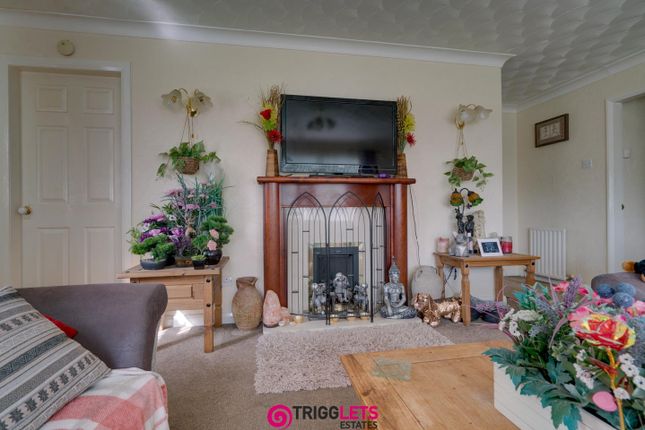 Bungalow for sale in Clough Fields Road, Hoyland, Barnsley