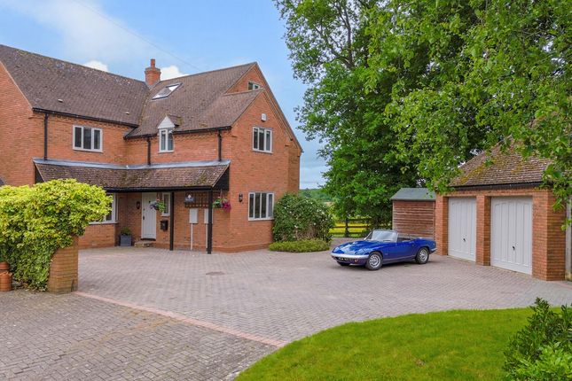 Thumbnail Detached house for sale in Hampton-On-The-Hill Warwick, Warwickshire