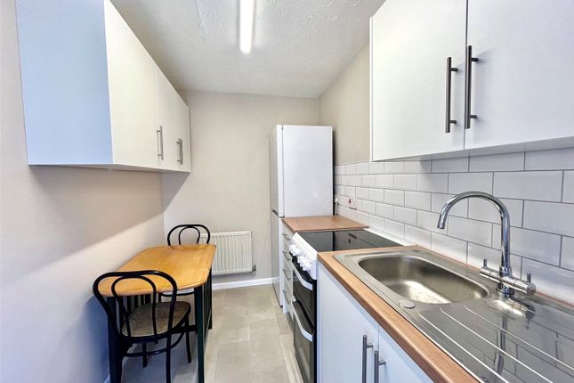 4B Boden Villas,, Boden Street, Somerset photo 3