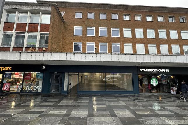 Thumbnail Commercial property to let in Queens Square, Crawley, London