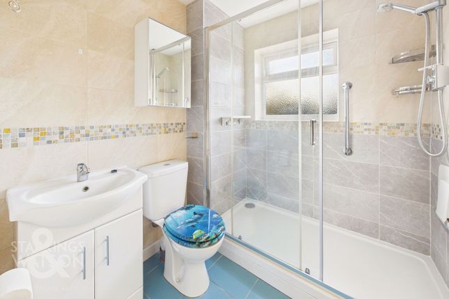 8 Longrigg Road, Bungay photo 4